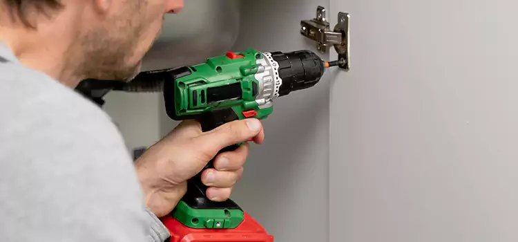 Commercial Door Hinge Repair Milton