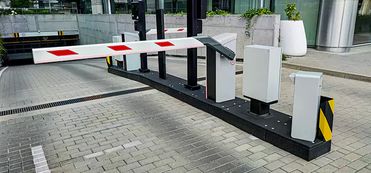 Custom Gate Design & Integration Milton